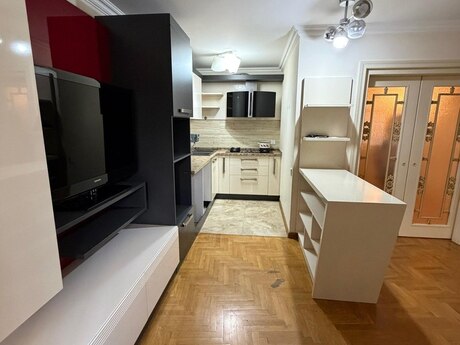 4-комн. офис - Наримановский  р. - 170 м²