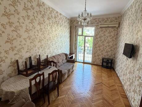 Объявление №6245179 - Баку, м. Элмляр Академиясы, 2-комн., 55 м², 2/5 этаж