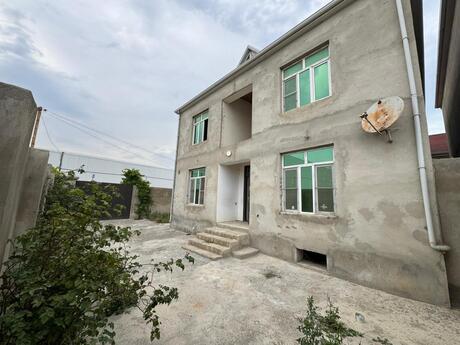 6 otaqlı həyət evi/bağ evi - Bakıxanov q. - 220 m²