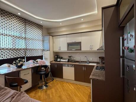 Kirayə 3 otaqlı mənzil, 110 m², İnşaatçılar: 900 ₼/ay 5