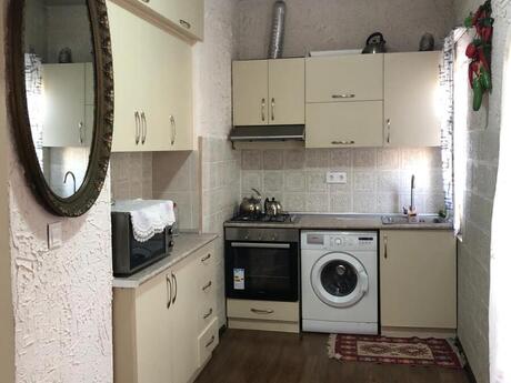 Объявление №6245447 - Баку, м. Ичеришехер, 1-комн., 50 м², 2/2 этаж