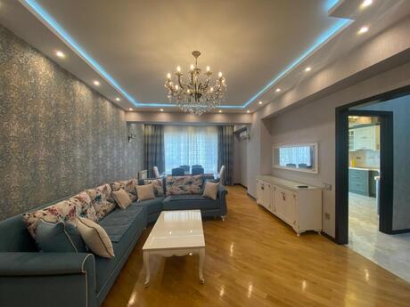 2-room apartment for rent, 97 m², Park Azure: 1 400 ₼/mo 3