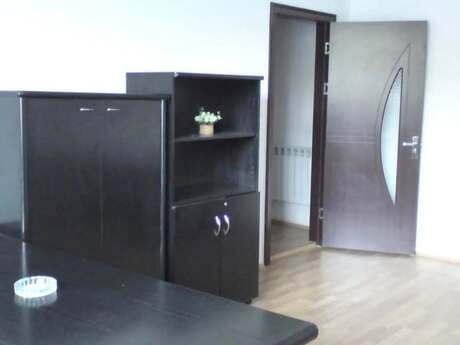 4 otaqlı ofis - Yasamal r. - 98 m²