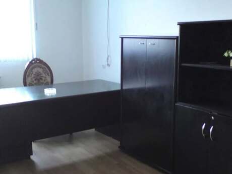 4 otaqlı ofis - Yasamal r. - 98 m²