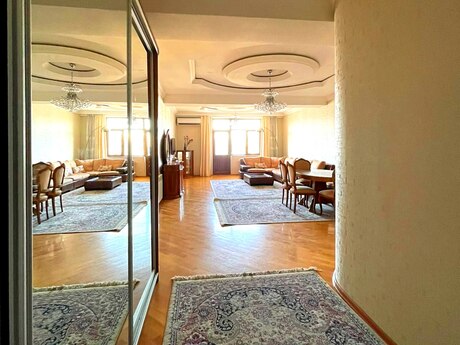 3 otaqlı mənzil, 126 m², Nizami: 360 000 ₼ 5