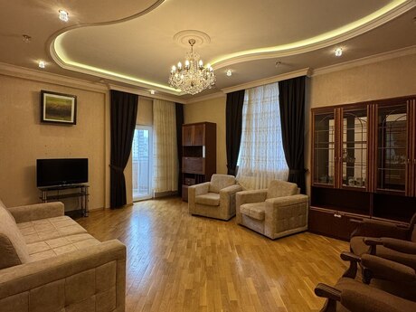 Elan №6245836 - Bakı, İnşaatçılar m., 3 otaqlı, 140 m², 8/16 mərtəbə