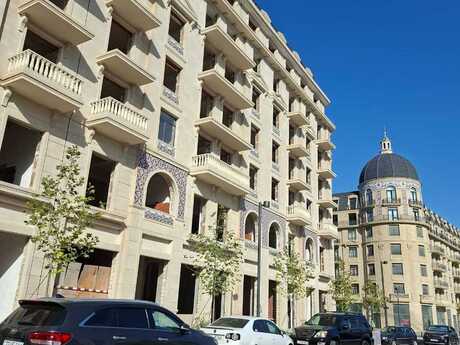 4 otaq · 152 m² · 5/7 mərtəbə, Ağ şəhər