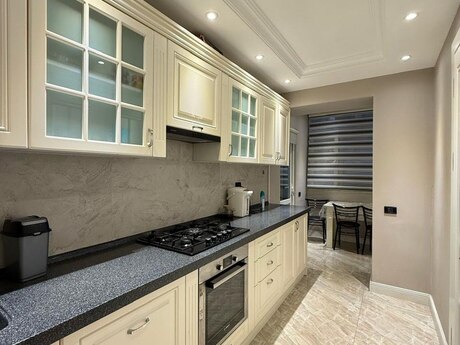4 otaqlı mənzil, 135 m², 8 Noyabr: 345 000 ₼ 4