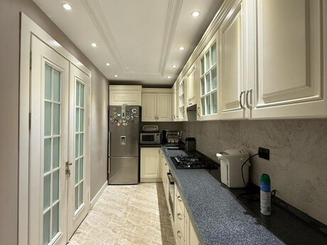 4 otaqlı mənzil, 135 m², 8 Noyabr: 345 000 ₼ 5