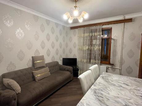 Elan №6221806 - Bakı, 20 Yanvar m., 2 otaqlı, 60 m², 1/5 mərtəbə