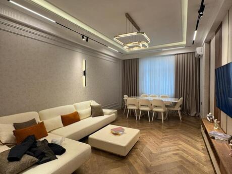 Elan №6246099 - Bakı, Elmlər Akademiyası m., 3 otaqlı, 120 m², 15/17 mərtəbə