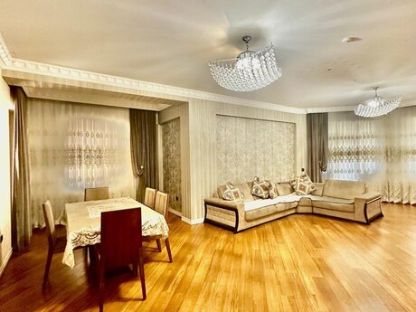 Объявление №6246241 - Баку, Насиминский  р., 4-комн., 225 м², 2/8 этаж