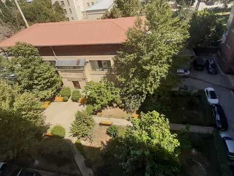 Kirayə 3 otaqlı mənzil, 135 m², Elmlər Akademiyası: 1 200 ₼/ay 2