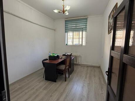 3 otaqlı mənzil, 85 m², Bakıxanov: 155 000 ₼ 5