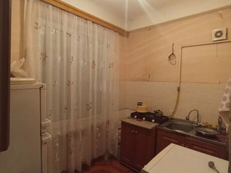 Elan №6246497 - Bakı, Neftçilər m., 1 otaqlı, 35 m², 1/5 mərtəbə