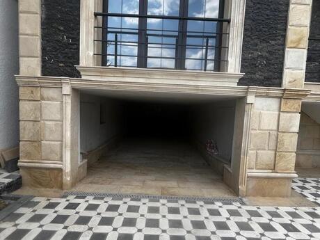 11 otaqlı həyət evi/bağ evi - Xətai r. - 300 m²