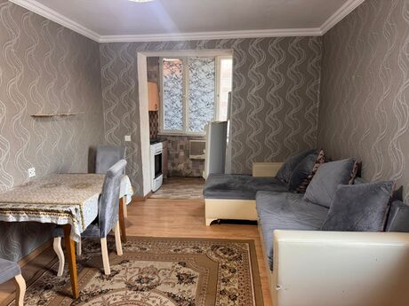 Elan №5646819 - Bakı, 28 May m., 2 otaqlı, 40 m², 5/5 mərtəbə