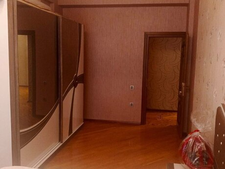4 otaqlı mənzil, 170 m², 8 Noyabr: 385 000 ₼ 3