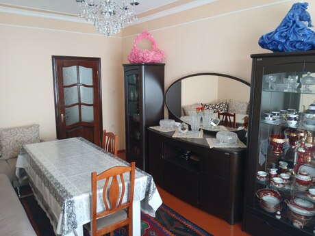 Elan №6246813 - Bakı, Yeni Günəşli q., 4 otaqlı, 98 m², 8/9 mərtəbə