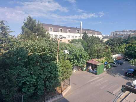 Объявление №6246991 - Баку, м. Элмляр Академиясы, 2-комн., 40 м², 3/5 этаж