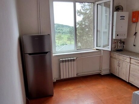 Elan №6247017 - Bakı, Ağ şəhər q., 2 otaqlı, 70 m², 4/9 mərtəbə