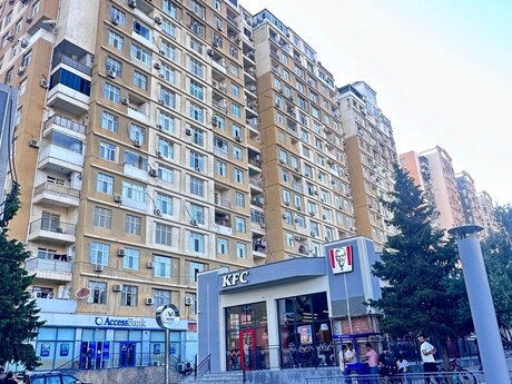 м. Ази Асланов
