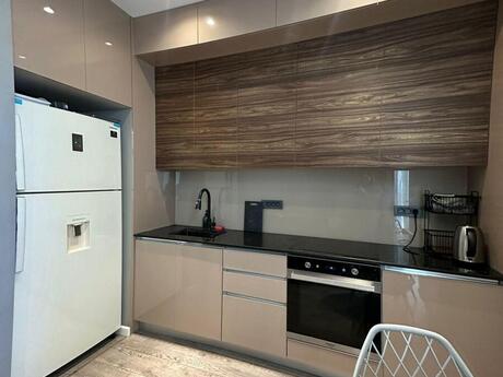 3 otaqlı mənzil, 105 m², Ağ şəhər: 480 000 ₼ 2