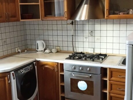 3 otaqlı köhnə tikili - Sahil m. - 80 m²
