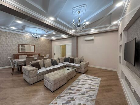 3-room apartment for rent, 145 m², Ağ şəhər: 1 500 ₼/mo 2