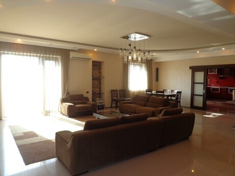 Elan №6247610 - Bakı, Elmlər Akademiyası m., 4 otaqlı, 150 m², 10/10 mərtəbə
