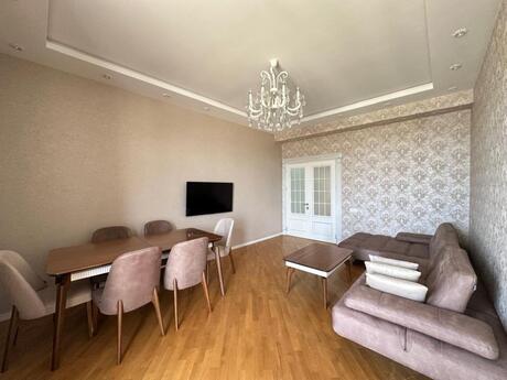 Elan №6247689 - Bakı, Ağ şəhər q., 2 otaqlı, 95 m², 4/7 mərtəbə