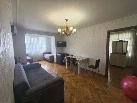 Объявление №6247696 - Баку, м. Элмляр Академиясы, 2-комн., 60 м², 2/5 этаж