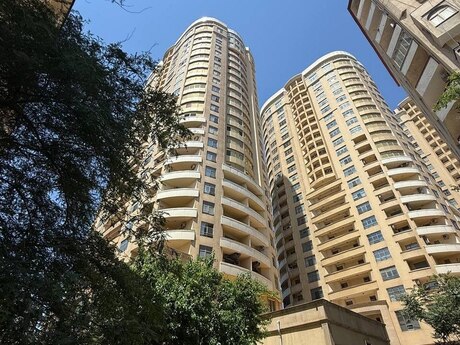 Elan №6247800 - Bakı, Nizami m., 4 otaqlı, 214 m², 22/24 mərtəbə