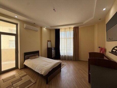 4-room apartment, 214 m², Nizami: 681 000 ₼ 4