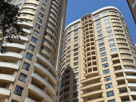 4-room apartment, 214 m², Nizami: 681 000 ₼ 2