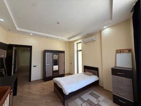 4-room apartment, 214 m², Nizami: 681 000 ₼ 3