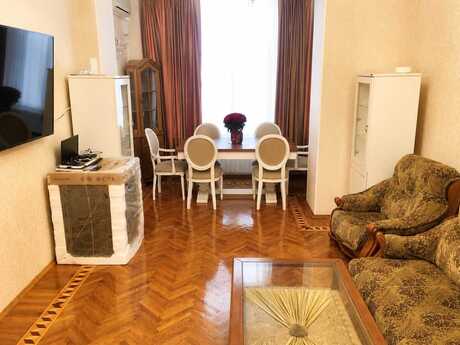 Объявление №6247884 - Баку, Наримановский  р., 3-комн., 120 м², 3/3 этаж