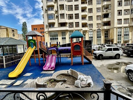3 otaqlı mənzil, 126 m², İnşaatçılar: 375 000 ₼ 2