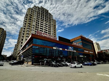 3 otaq · 126 m² · 15/22 mərtəbə, İnşaatçılar