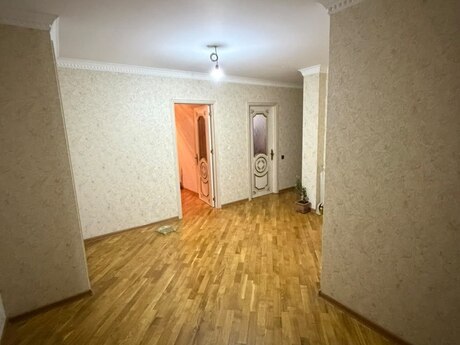 2-room apartment, 110 m², 8 Noyabr: 255 000 ₼ 4