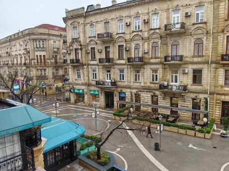 2-room apartment for rent, 85 m², Sahil: 1 400 ₼/mo 5