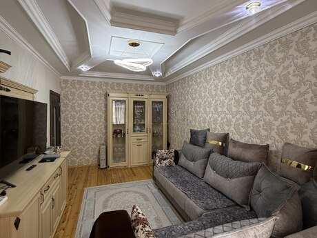 2 otaqlı köhnə tikili - Yeni Günəşli q. - 43 m²