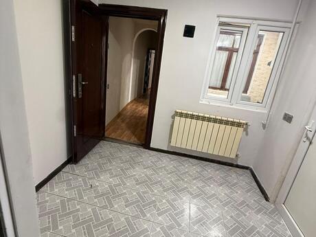 Elan №6248424 - Bakı, İnşaatçılar m., 2 otaqlı, 75 m², 1/2 mərtəbə