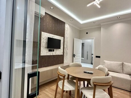 2 otaqlı mənzil, 51 m², West Town: 235 000 ₼ 2