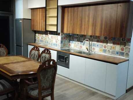 Kirayə 3 otaqlı mənzil, 150 m², Altes Plaza: 1 600 ₼/ay 4