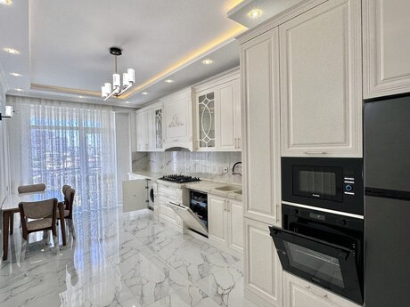 3-room apartment, 160 m², Nəriman Nərimanov: 499 000 ₼ 5