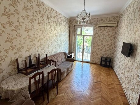 Elan №6248766 - Bakı, Elmlər Akademiyası m., 2 otaqlı, 60 m², 2/5 mərtəbə