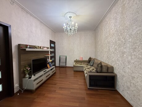 Elan №6248813 - Bakı, Memar Əcəmi m., 3 otaqlı, 80 m², 2/5 mərtəbə
