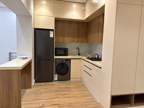 Объявление №6248796 - Баку, м. 8 ноября, 2-комн., 65 м², 13/17 этаж