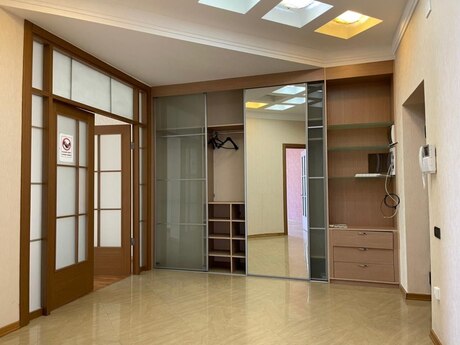 4 otaqlı ofis - Sahil m. - 270 m²